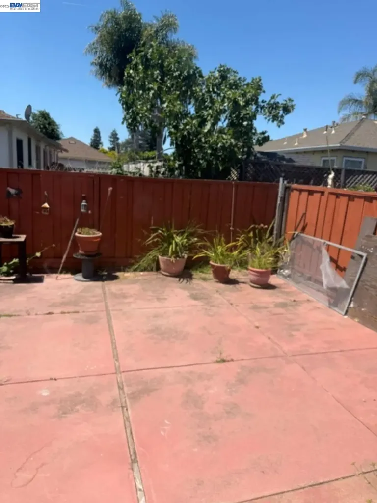 14621 Pansy Street San Leandro CA 94578