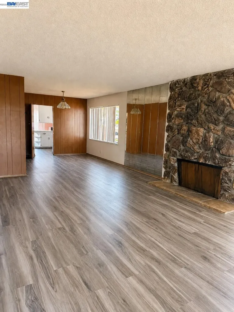14621 Pansy Street San Leandro CA 94578