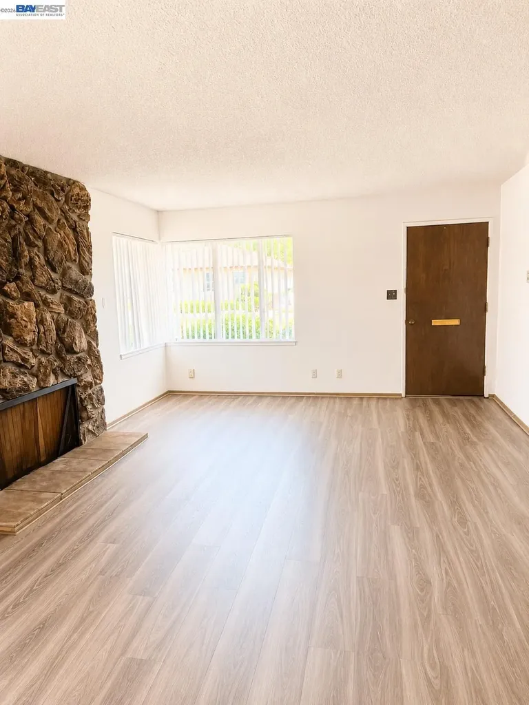 14621 Pansy Street San Leandro CA 94578