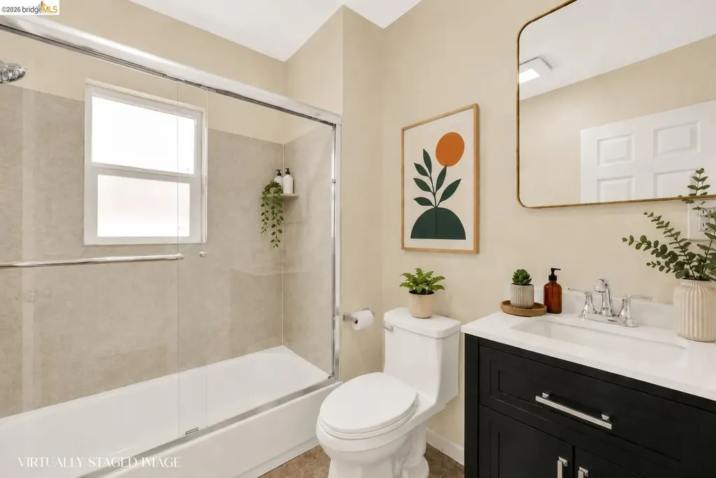 7317 Lockwood Street Oakland CA 94621