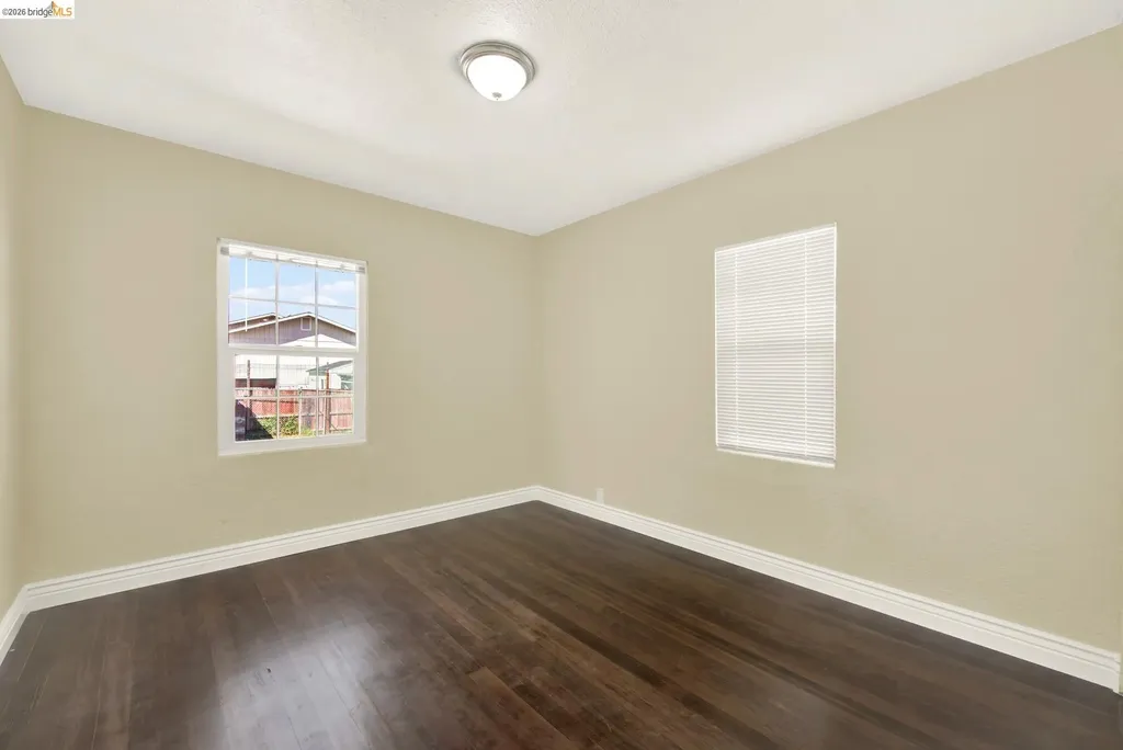 7317 Lockwood Street Oakland CA 94621