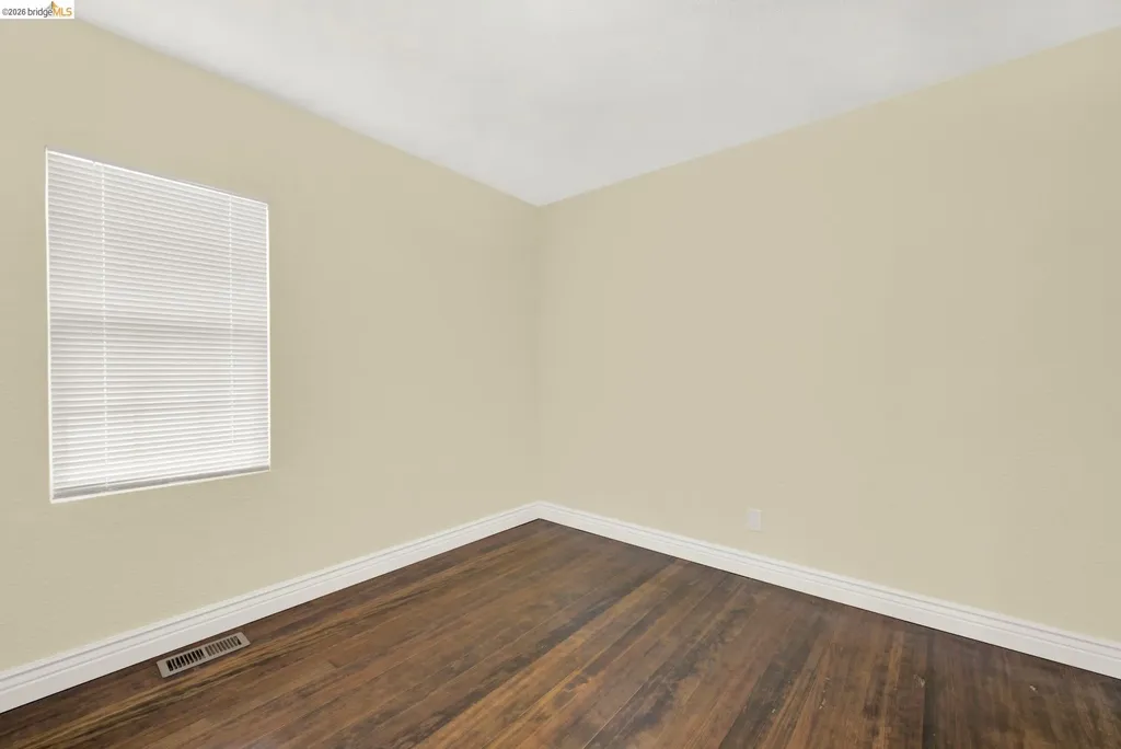 7317 Lockwood Street Oakland CA 94621