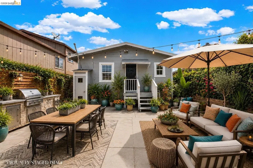 7317 Lockwood Street Oakland CA 94621