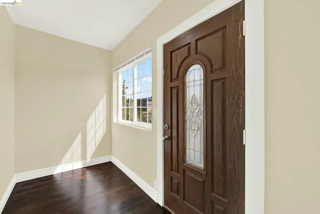 7317 Lockwood Street Oakland CA 94621