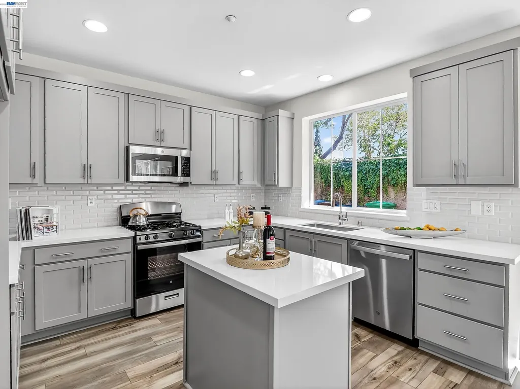 34907 Limestone Court Union City CA 94587