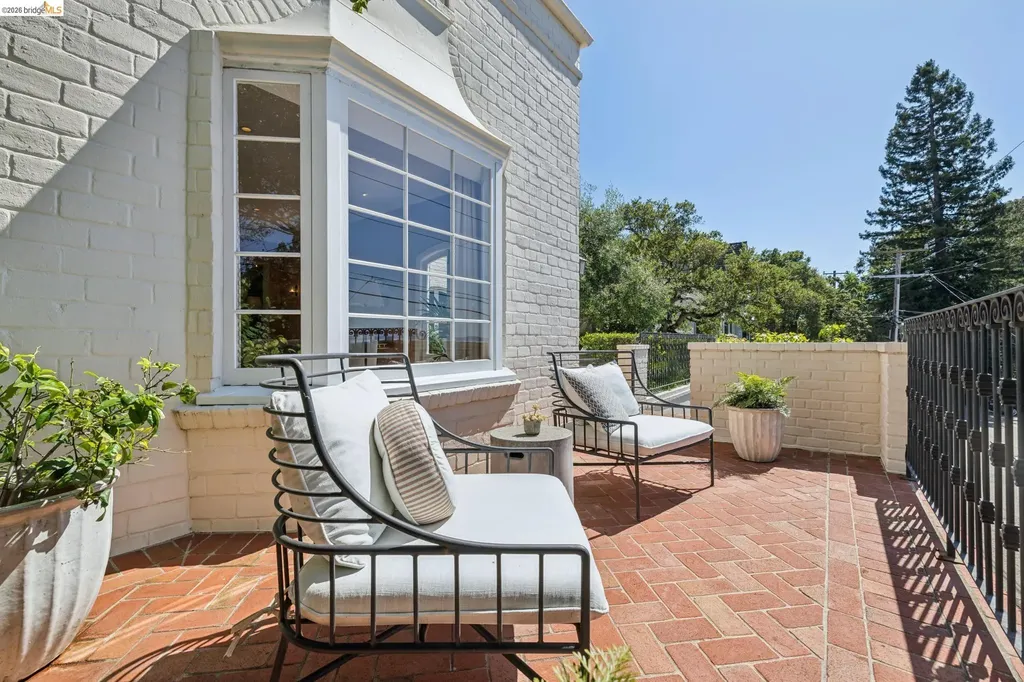 126 Woodland Way Piedmont CA 94611