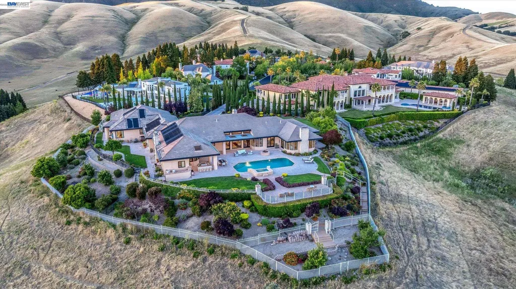 3301 Deer Hollow Drive Danville CA 94506