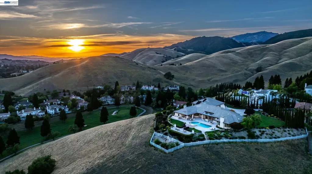 3301 Deer Hollow Drive Danville CA 94506