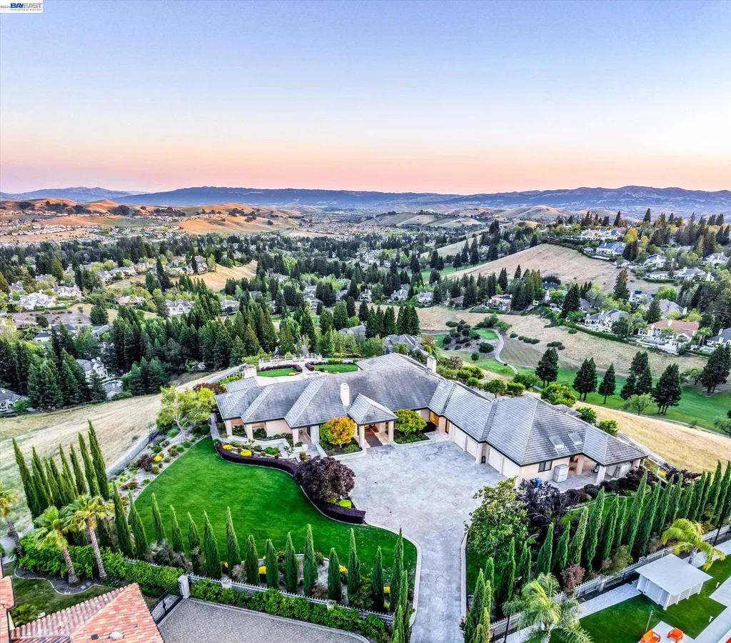 3301 Deer Hollow Drive Danville CA 94506