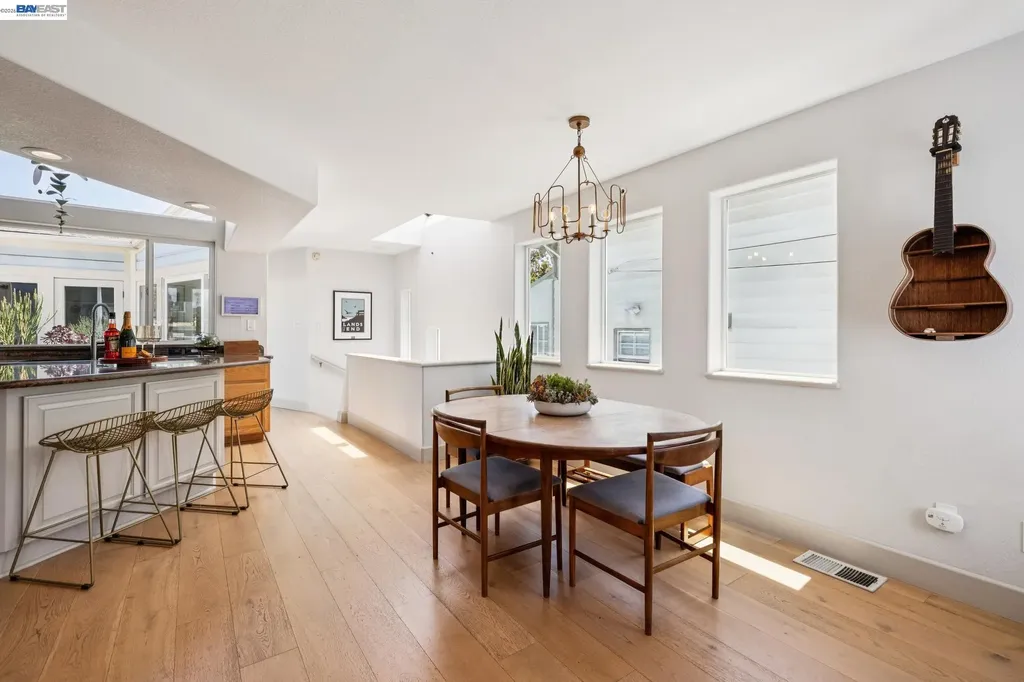 1120 Chestnut Street Alameda CA 94501