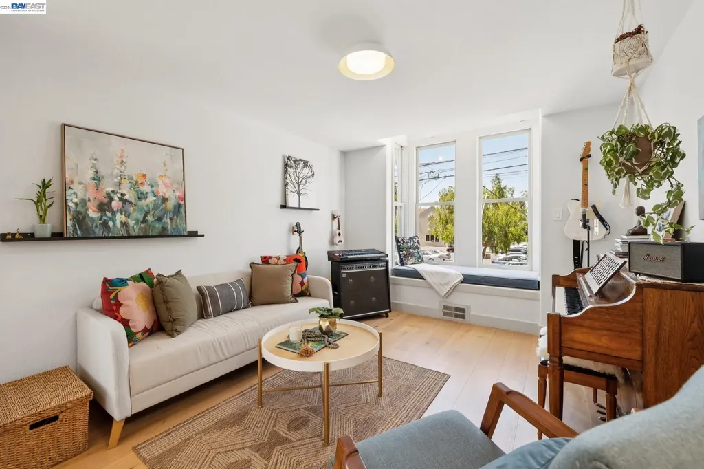 1120 Chestnut Street Alameda CA 94501