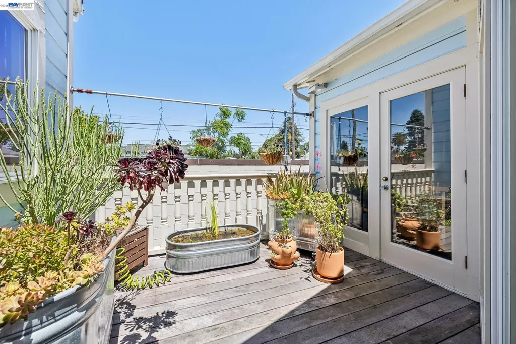 1120 Chestnut Street Alameda CA 94501