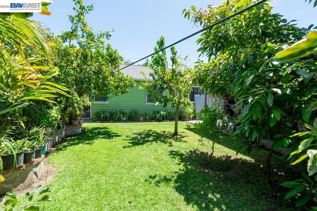 939 90th Avenue Oakland CA 94603