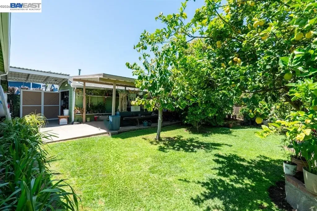 939 90th Avenue Oakland CA 94603