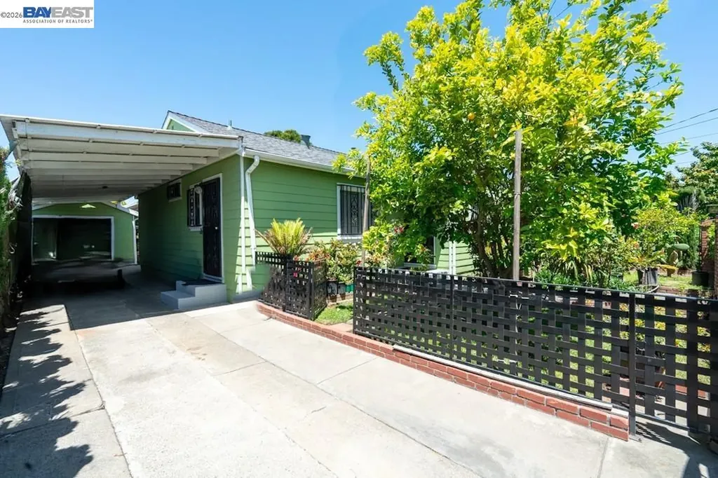 939 90th Avenue Oakland CA 94603
