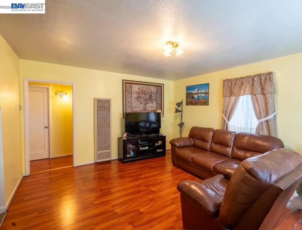 939 90th Avenue Oakland CA 94603