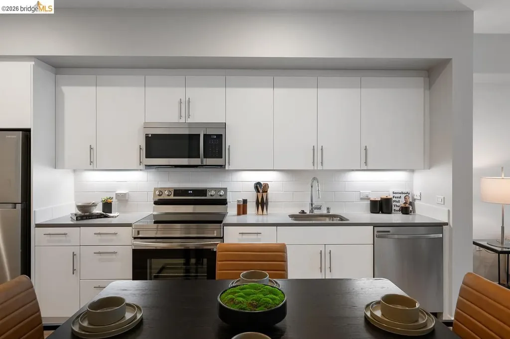 260 Brooklyn Basin Way Oakland CA 94606