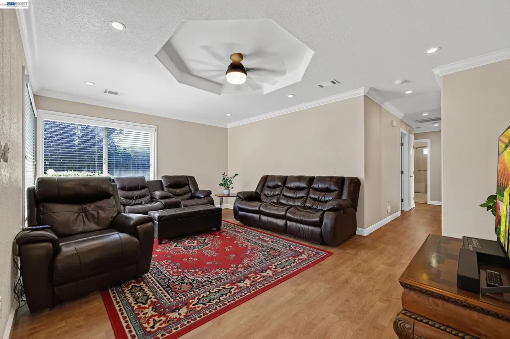 5157 Waller Avenue Fremont CA 94536