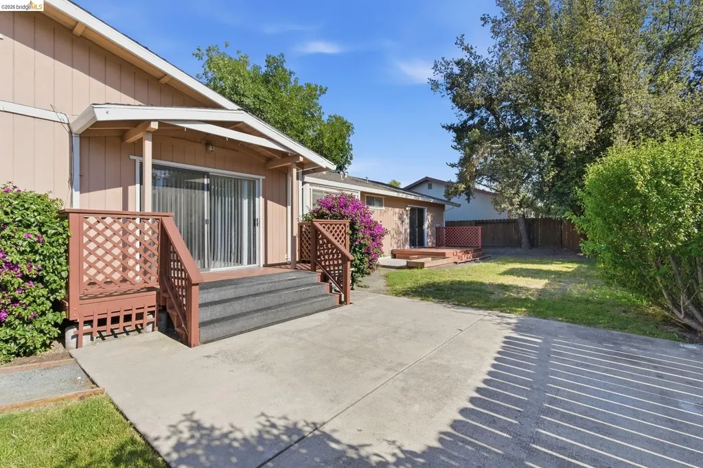 1077 Bellamy Court Walnut Creek CA 94597