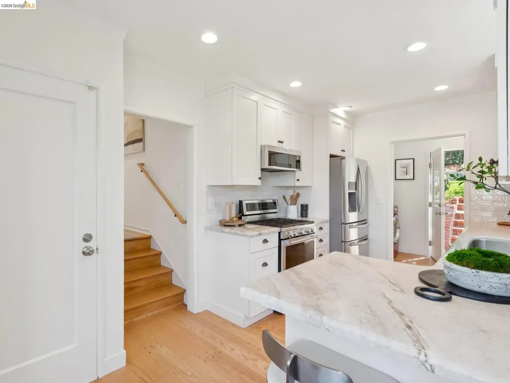 1841 Carter Street Oakland CA 94602