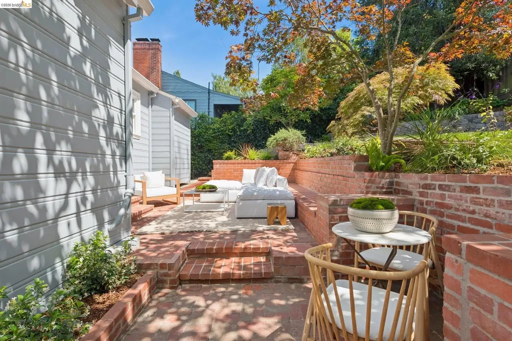 1841 Carter Street Oakland CA 94602
