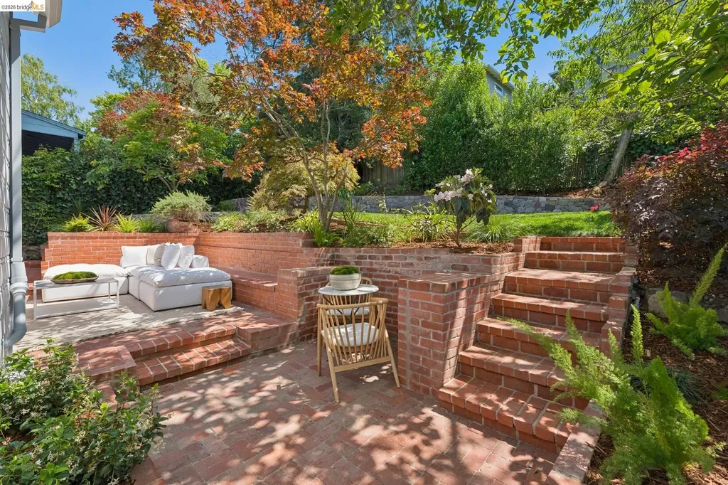 1841 Carter Street Oakland CA 94602