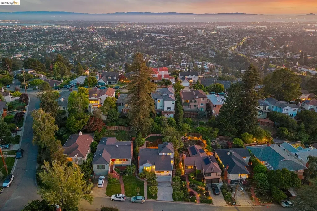 1841 Carter Street Oakland CA 94602