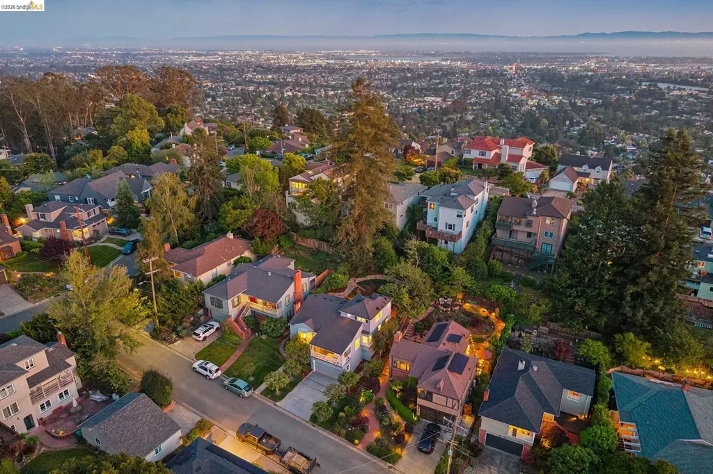 1841 Carter Street Oakland CA 94602
