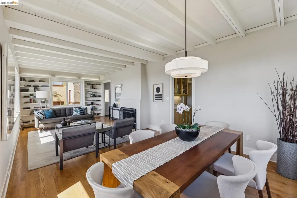 8 Mosswood Road Berkeley CA 94704