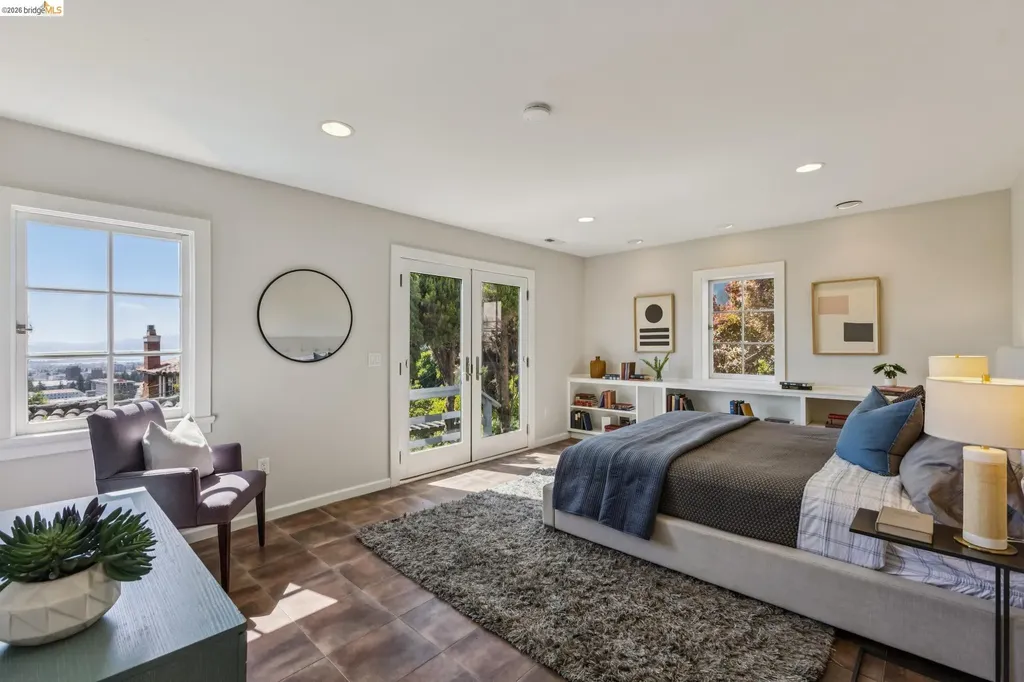 8 Mosswood Road Berkeley CA 94704