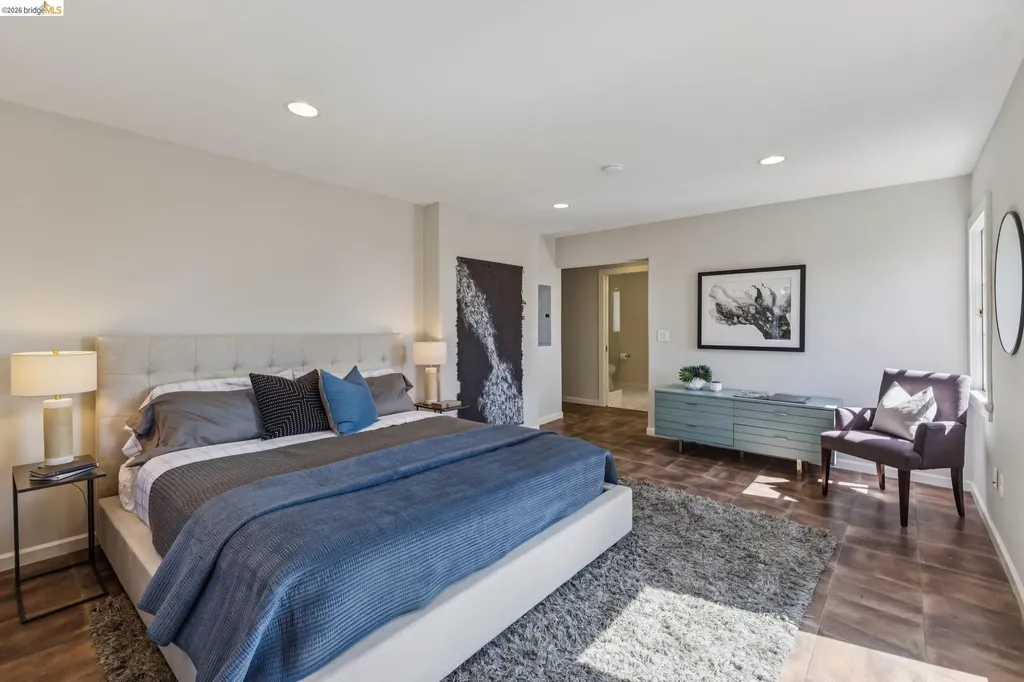 8 Mosswood Road Berkeley CA 94704