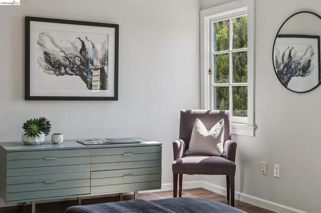 8 Mosswood Road Berkeley CA 94704