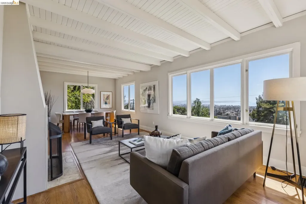 8 Mosswood Road Berkeley CA 94704
