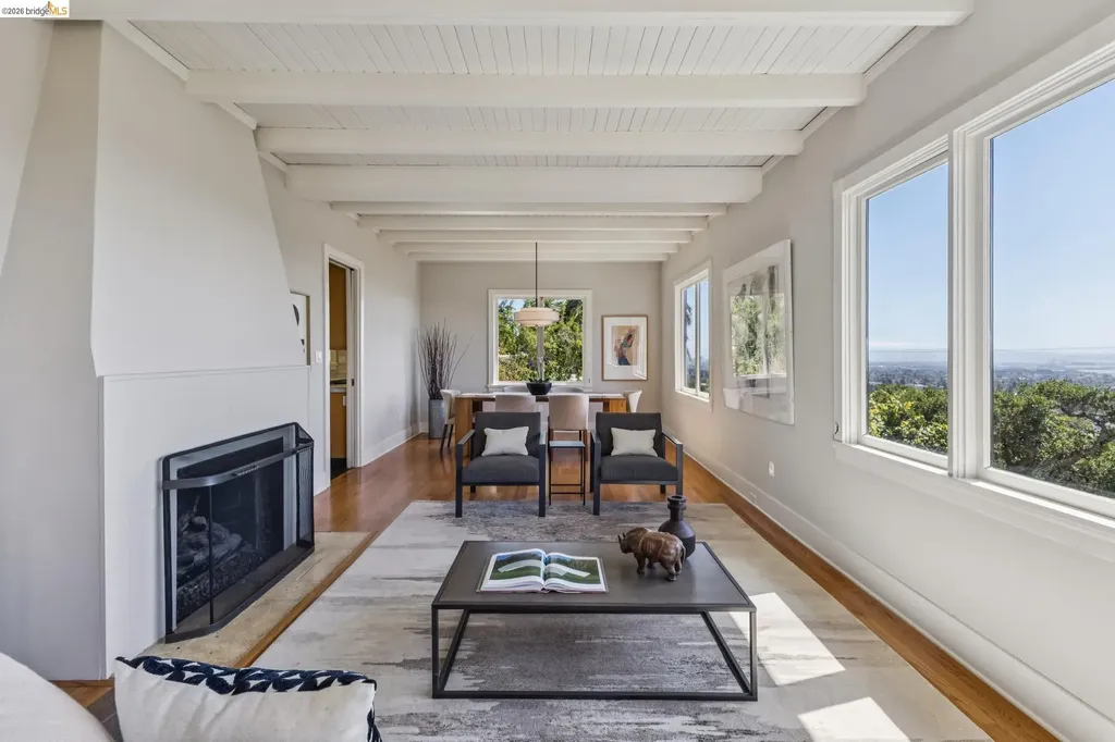 8 Mosswood Road Berkeley CA 94704