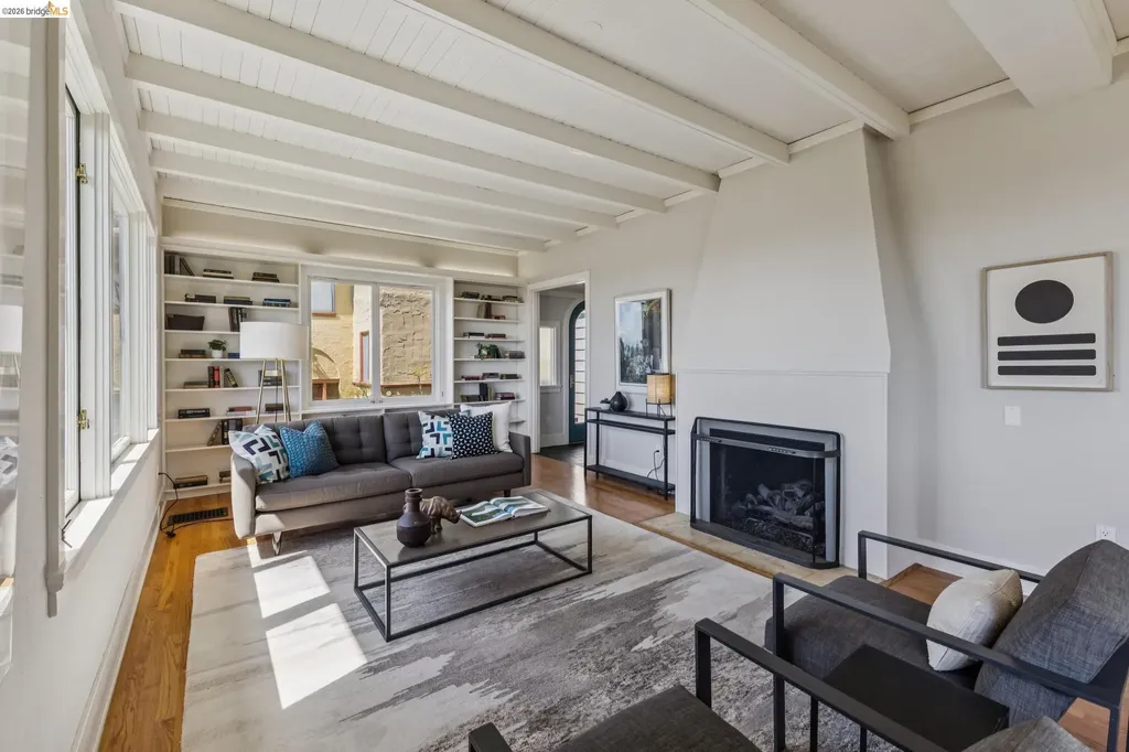 8 Mosswood Road Berkeley CA 94704