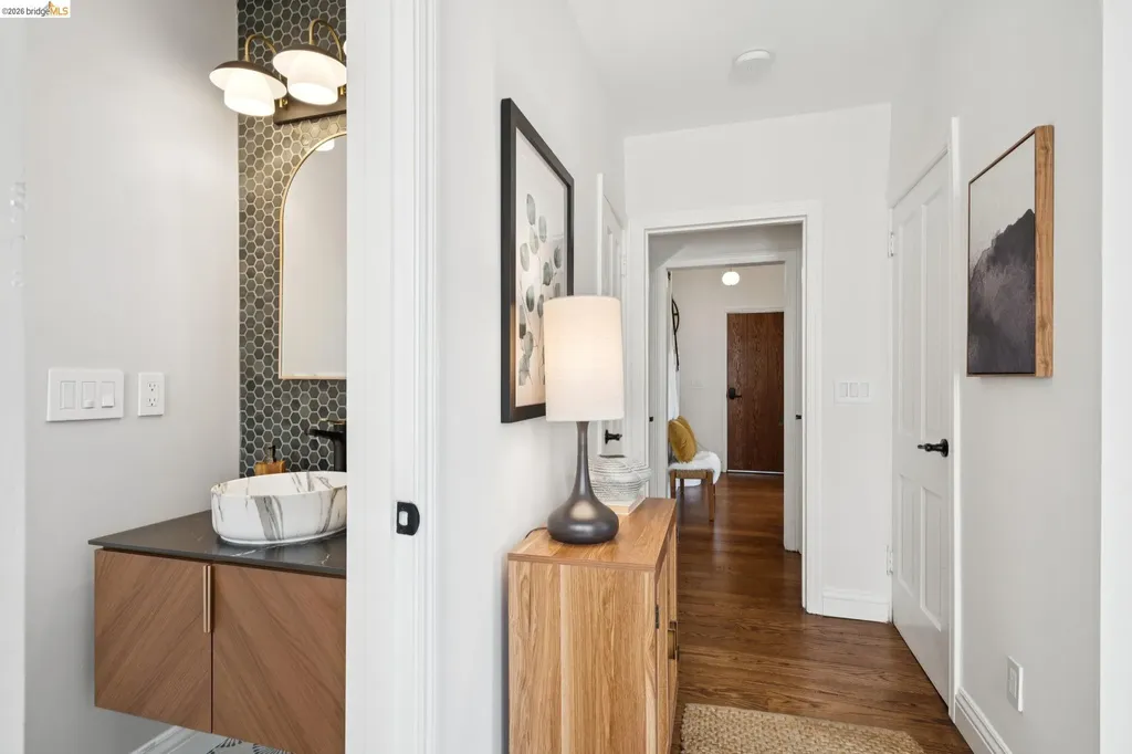 2309 Leimert Boulevard Oakland CA 94602
