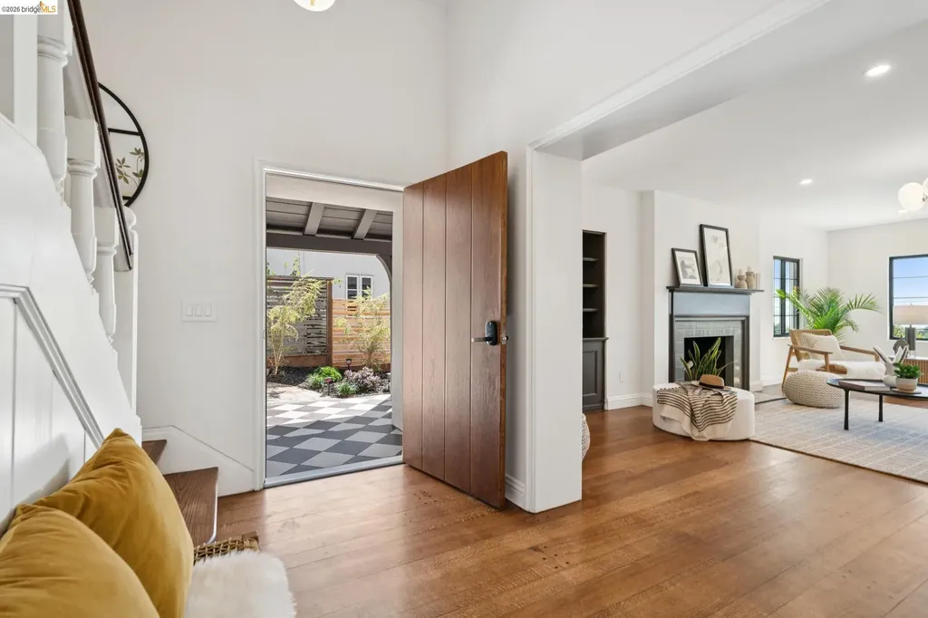 2309 Leimert Boulevard Oakland CA 94602