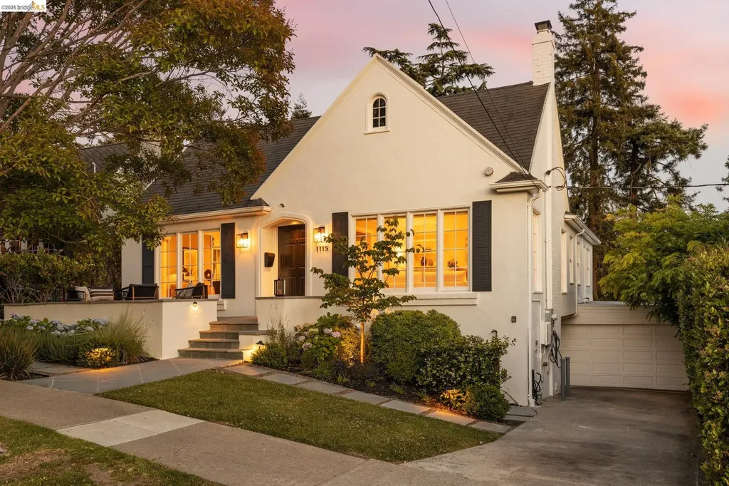 1115 Clarendon Crescent Oakland CA 94610