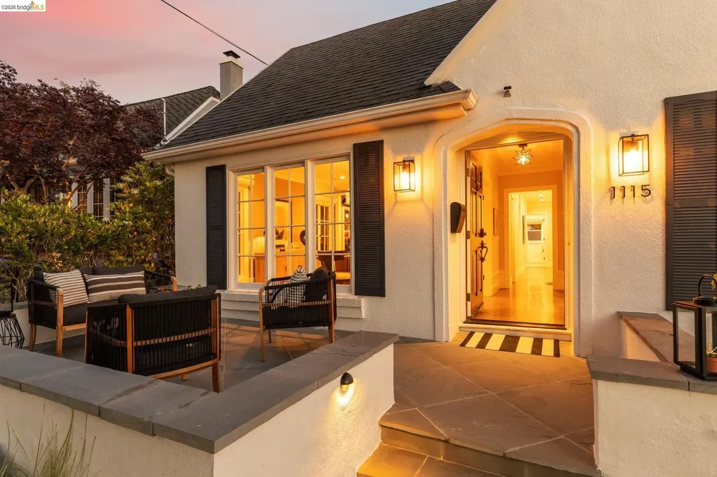 1115 Clarendon Crescent Oakland CA 94610