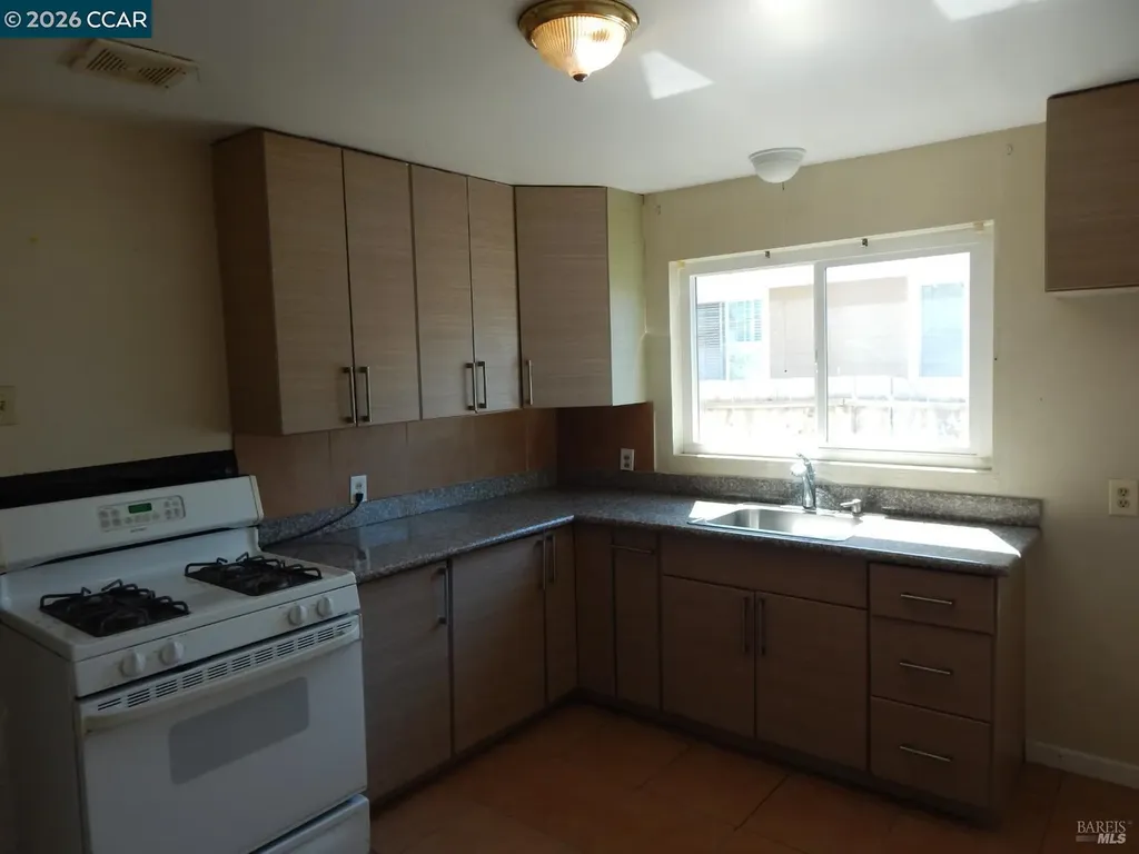2854 16th Street San Pablo CA 94806