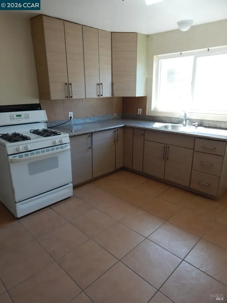 2854 16th Street San Pablo CA 94806