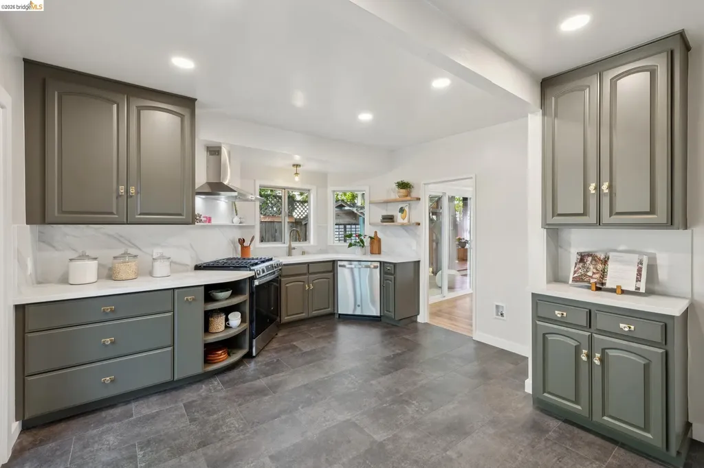 3050 California Street Oakland CA 94602