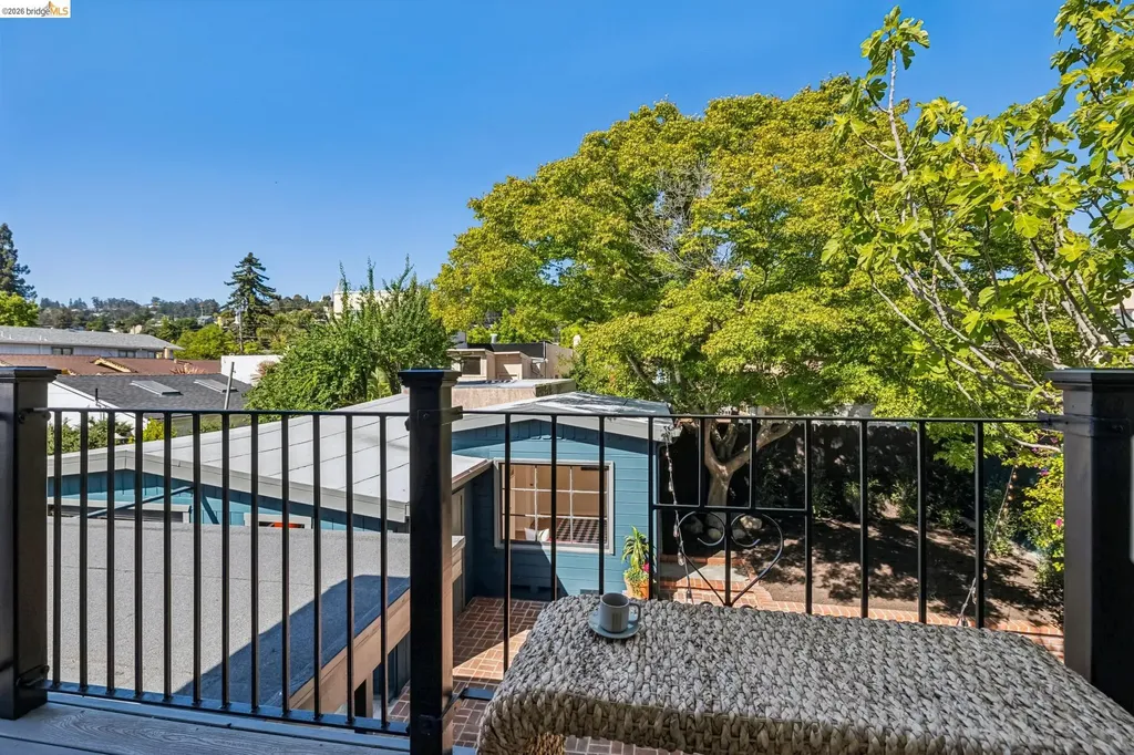 3050 California Street Oakland CA 94602
