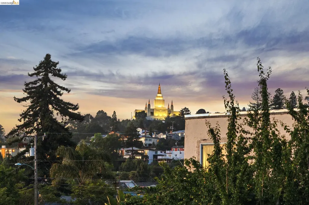 3050 California Street Oakland CA 94602