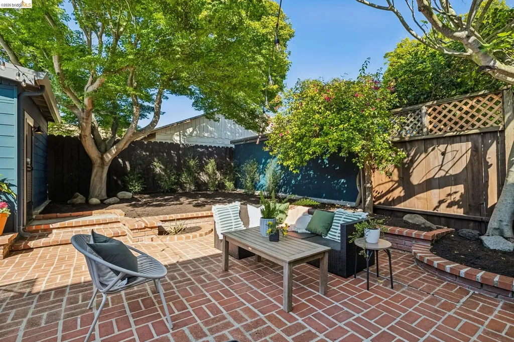 3050 California Street Oakland CA 94602