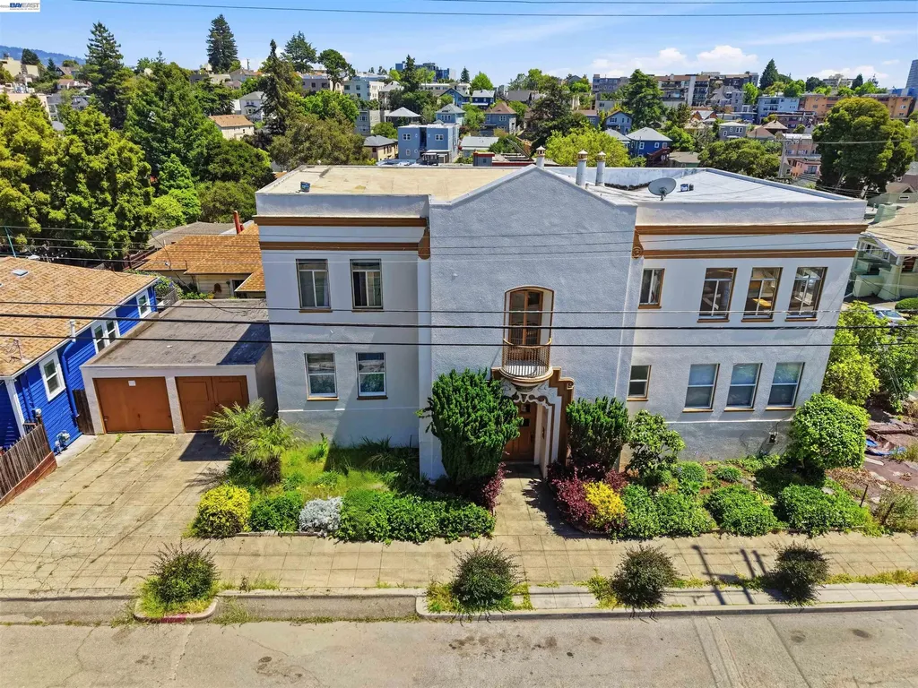 304 Fairmount Avenue Oakland CA 94611