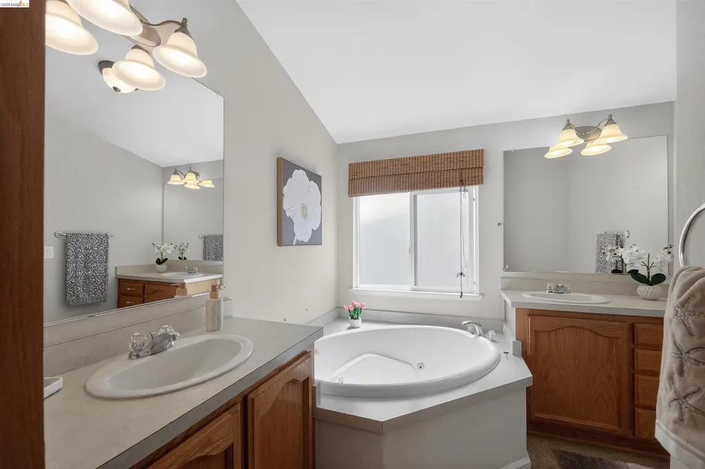108 Palm Drive Union City CA 94587