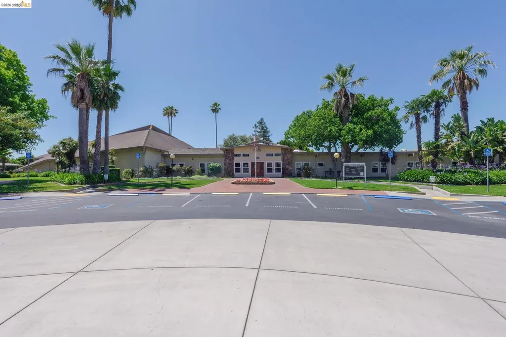 108 Palm Drive Union City CA 94587