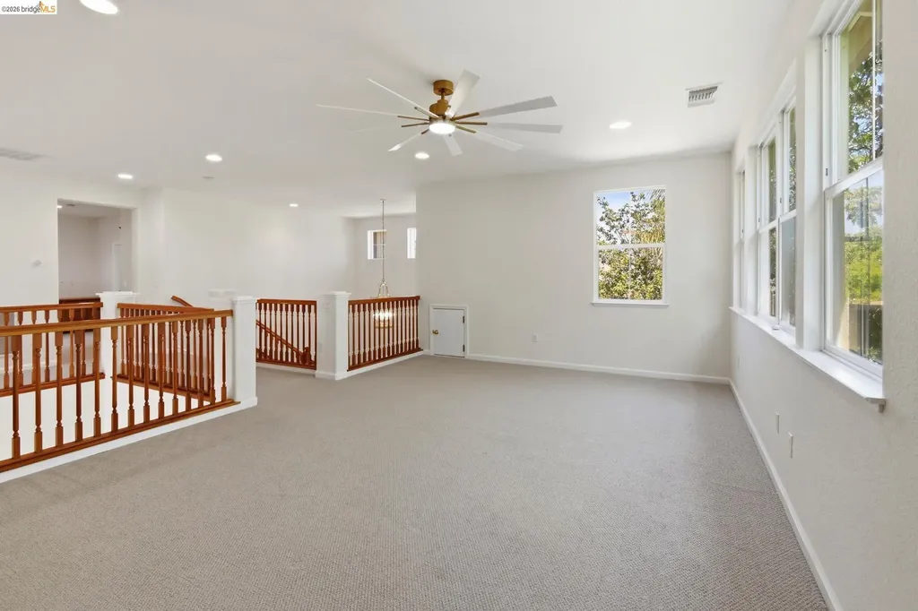 1050 Overland Place Vacaville CA 95687