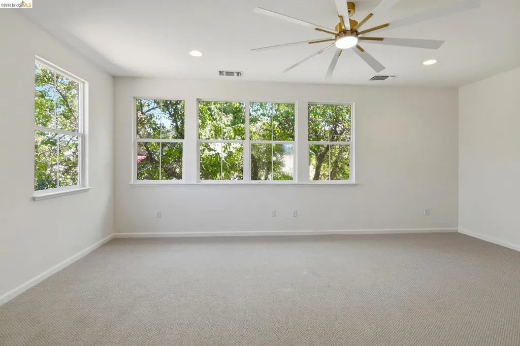 1050 Overland Place Vacaville CA 95687